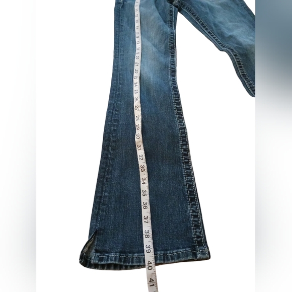 MISS ME BOOTCUT JEANS.  Womens. Size 28. Medium wash. - Picture 13 of 15